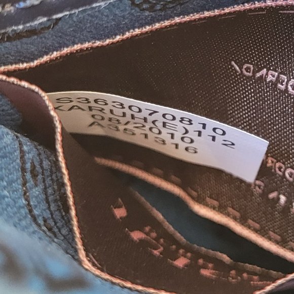 Juicy Couture Pink Crossbody Bag - Picture 12 of 13